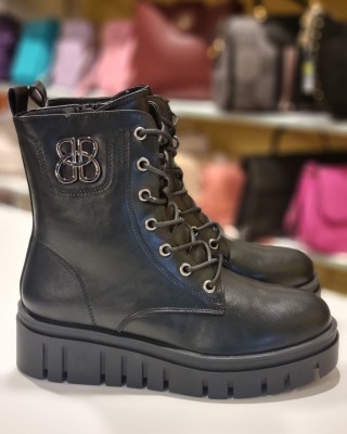 Puszābaki uz platformas