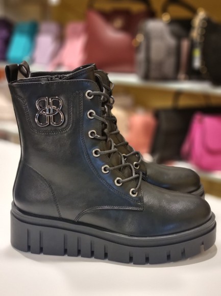 Puszābaki uz platformas