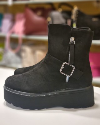 Puszābaki uz platformas