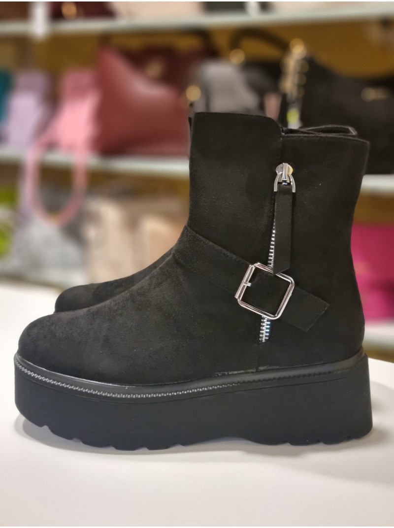 Puszābaki uz platformas