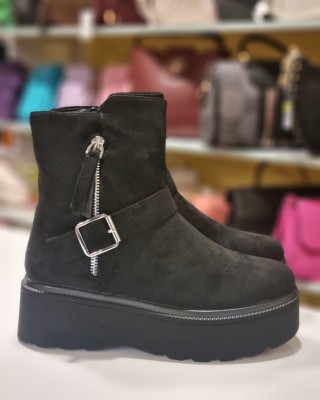 Puszābaki uz platformas