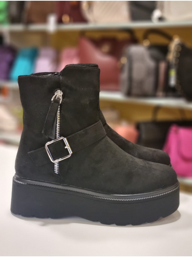 Puszābaki uz platformas