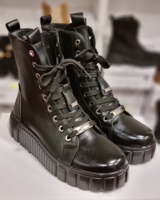 Puszābaki uz platformas