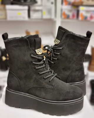 Puszābaki uz platformas