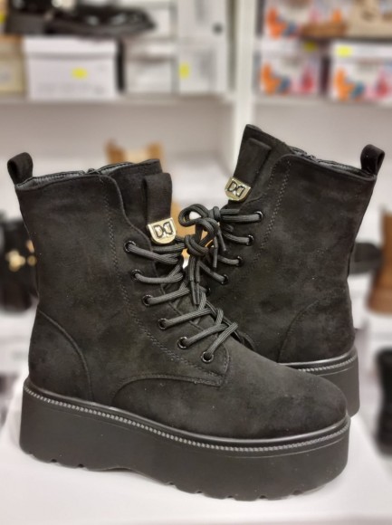 Puszābaki uz platformas