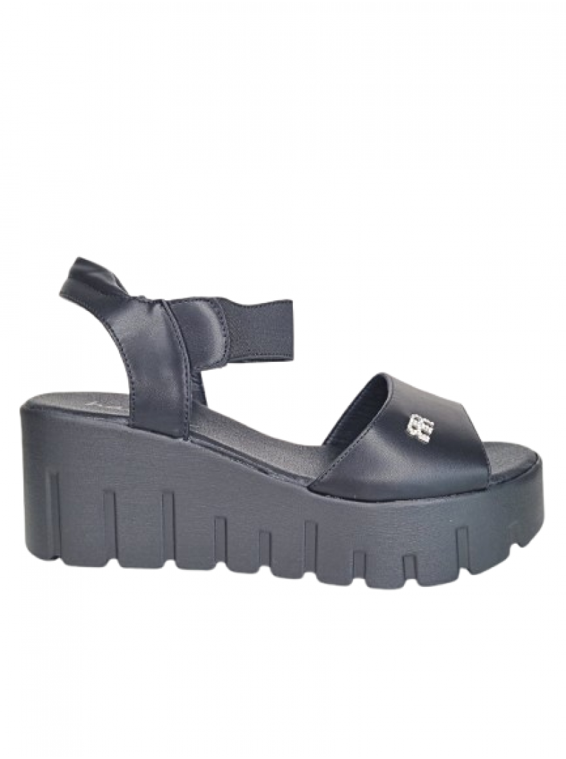 Sandales uz platformas Sandales uz platformas
