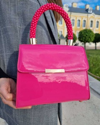 Maza izmēra sieviešu somiņa